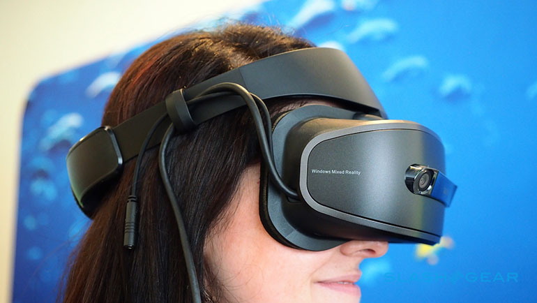 Открытие года: обзор и тесты нового шлема виртуальной реальности Explorer VR от Lenovo