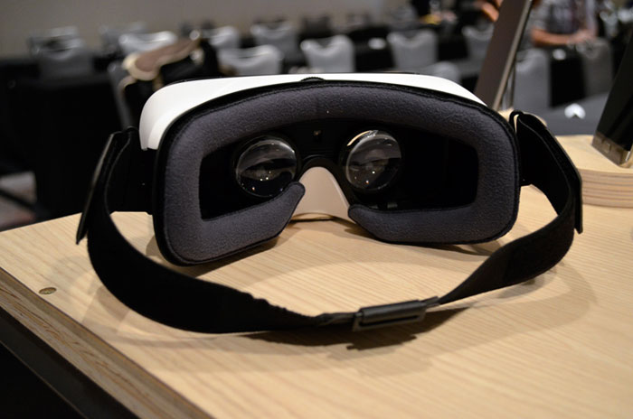 Обзор модельного ряда Samsung Gear VR: стоит ли покупать + отзывы пользователей